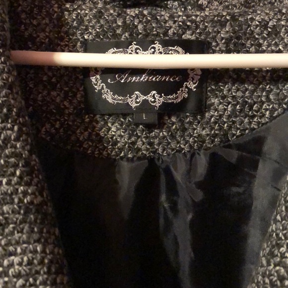 Coat - Picture 2 of 5